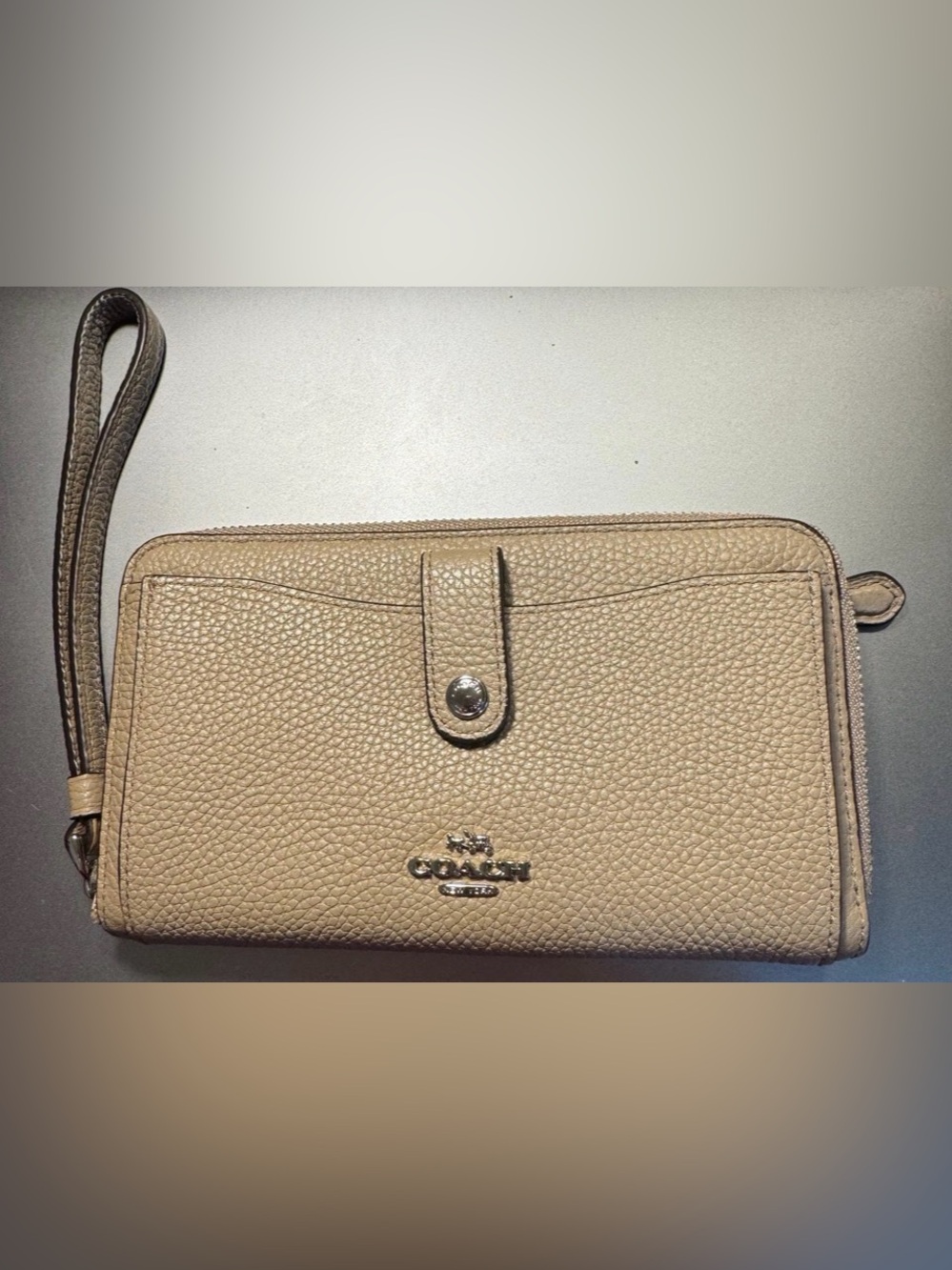 Coach Women’s Pebbled Leather Wristlet Clutch Wallet in Beige